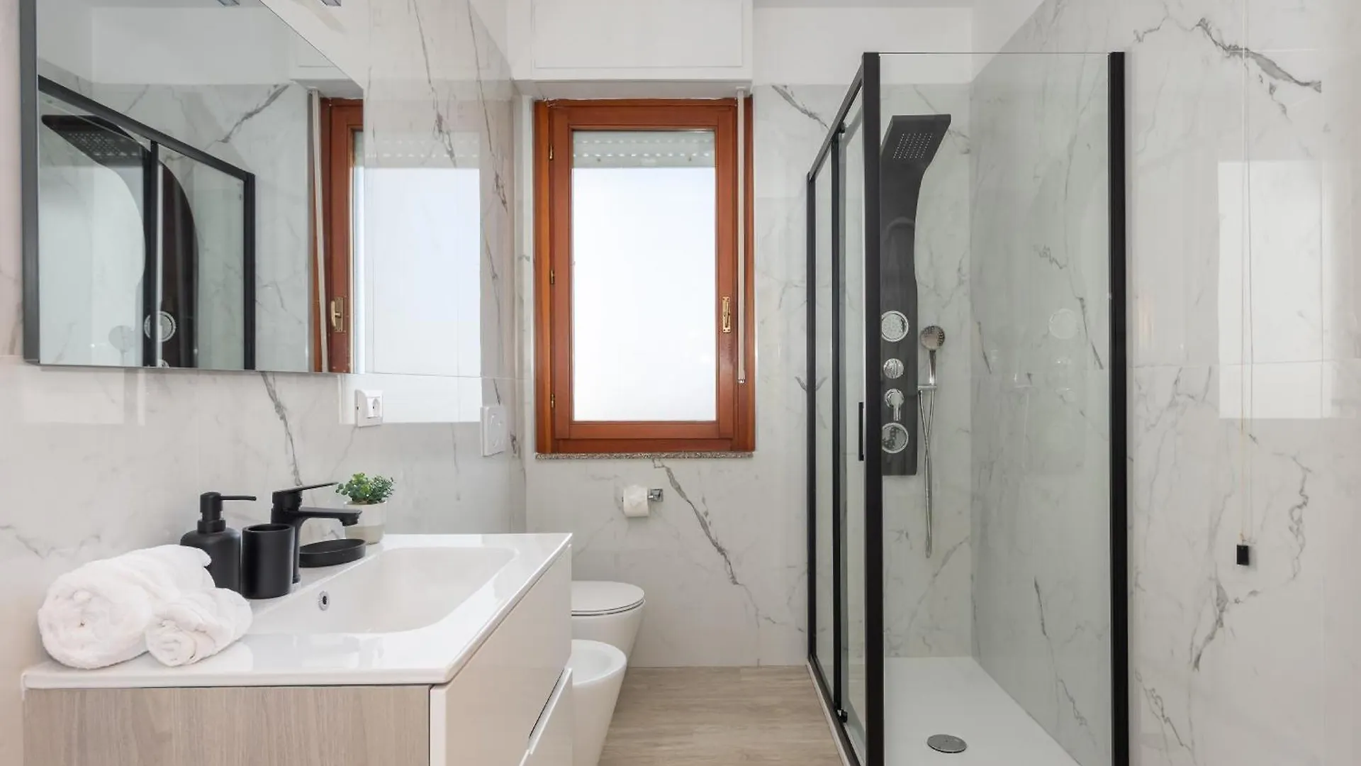 Unicorn Apartment - Near Downtown, Free Parking & Wifi Oristano Italien